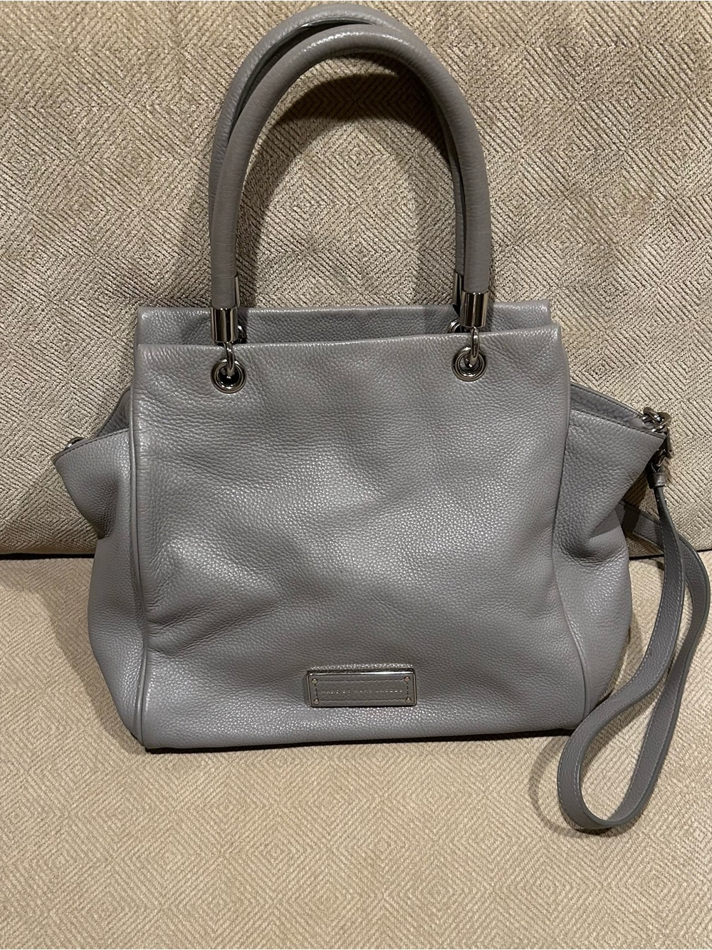 Marc by Marc Jacobs Too Hot to Handle womens gray pebbled leather tote